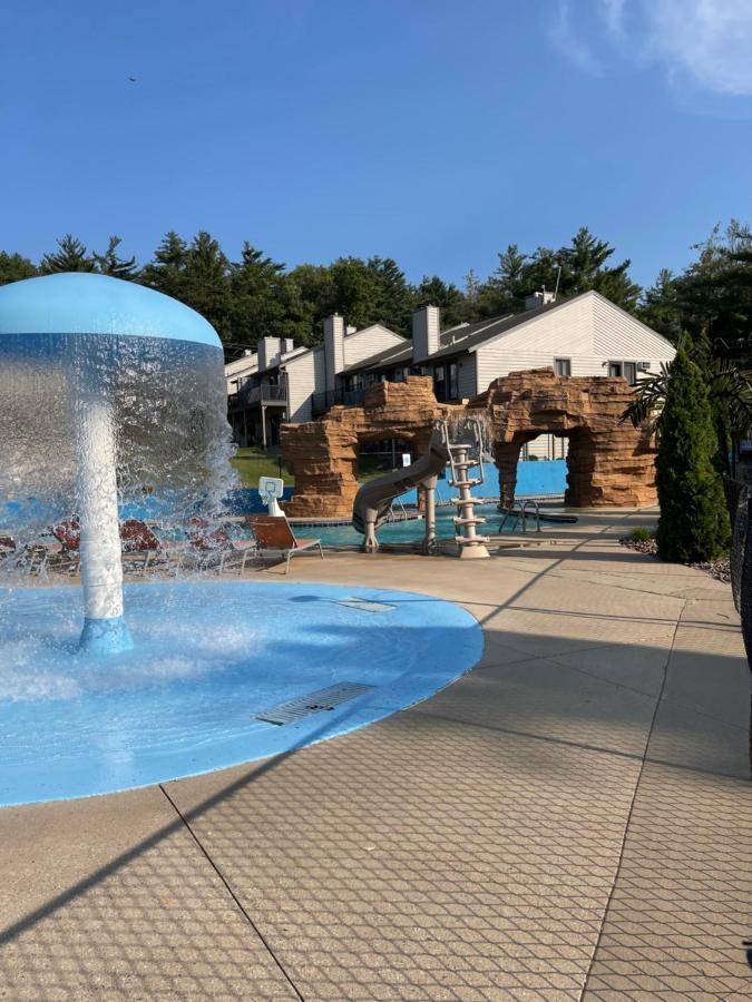 Caribbean Club Resort Wisconsin Dells Exterior foto